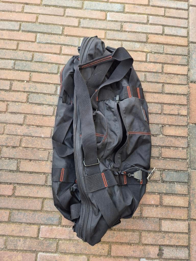 Kipling hacker weekendtas, Ophalen, Zo goed als nieuw, Zwart, 30 cm of meer