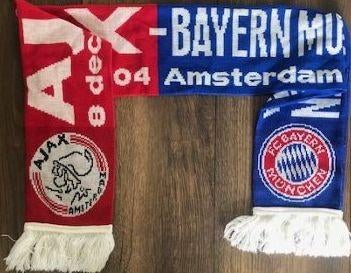 Ajax sjaal van de wedstrijd Ajax-Bayern Munchen 8 dec 2004, Ophalen of Verzenden, Zo goed als nieuw, Ajax, Vaantje of Sjaal