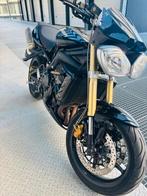 TRIUMPH STREET TRIPLE 675 (bj 2012), 675 cc, Motorrijbewijs A, 3 cilinders, Particulier
