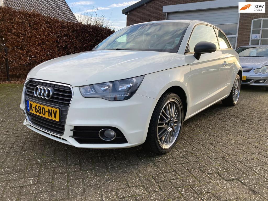Audi A1 1.2 TFSI Ambition Pro Line Business Bj 2012 Airco, P, Voorwielaandrijving, Euro 5, 4 cilinders, 4 stoelen