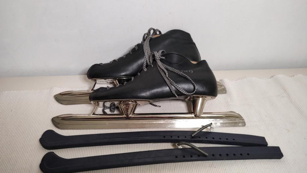 S458 Viking Lage Noren maat 43, geslepen, Sport en Fitness, Schaatsen, Viking, Gebruikt, Viking, Almere