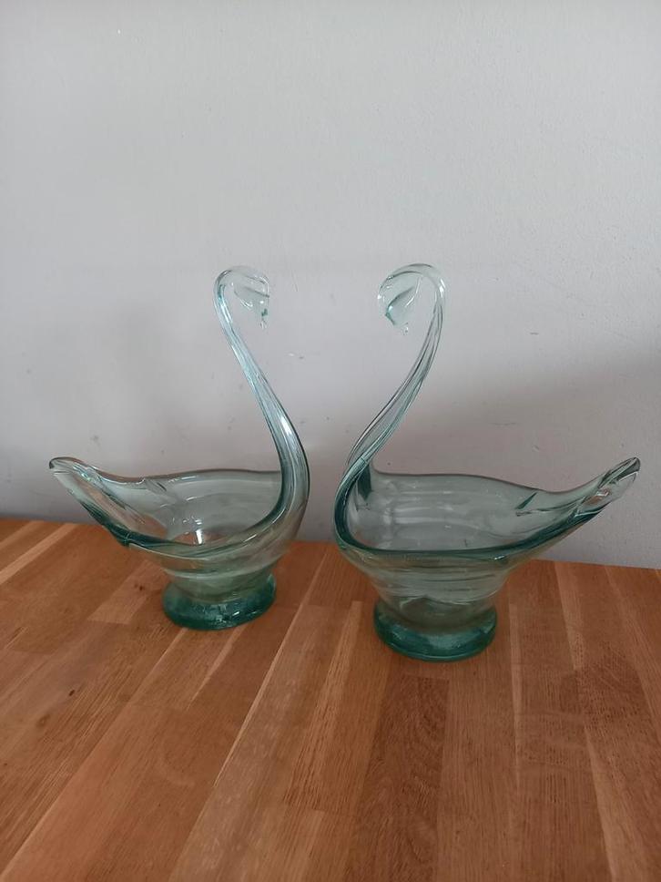 Set van 2 glazen zwanen schalen, Antiek en Kunst, Antiek | Glas en Kristal, Ophalen of Verzenden