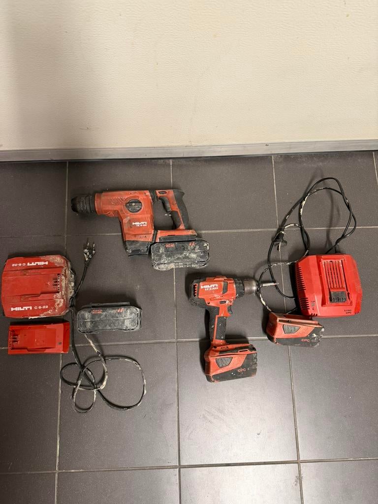 Hilti boorhamer en schroefmachine, Doe-het-zelf en Verbouw, Gereedschap | Boormachines, Ophalen, Gebruikt, Boor- en/of Breekhamer