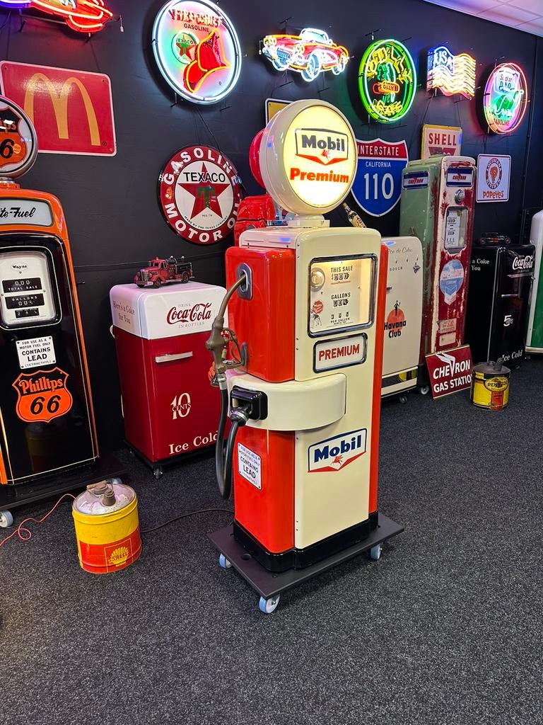 Unieke Amerikaanse benzinepomp Wayne 100a Swing-arm Mobilgas, Ophalen, Zo goed als nieuw