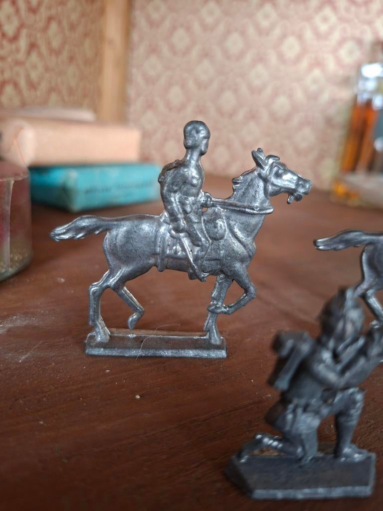 Vier tinnen soldaatjes, Verzenden