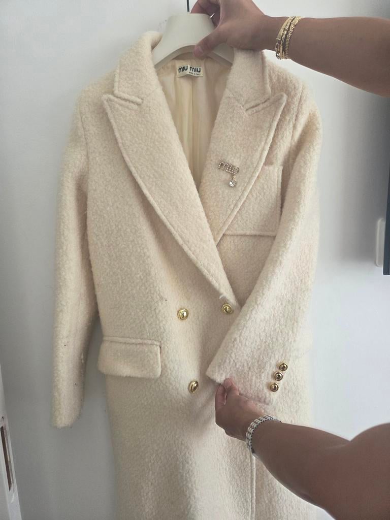 Miu Miu Jas Maat M - Crèmekleurige Bouclé Jas, Maat 38/40 (M), Miu Miu, Beige, Ophalen of Verzenden