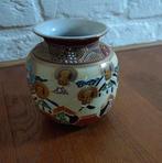 Antiek Satsuma Vaasje met gedetailleerde decoratie, Ophalen