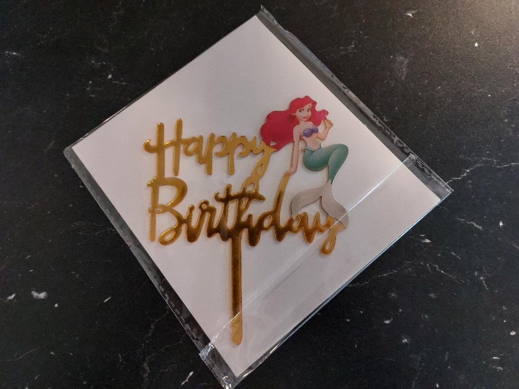 Taart topper Ariel Happy Birthday goud, Ophalen of Verzenden, Nieuw, Taarten, Versiering