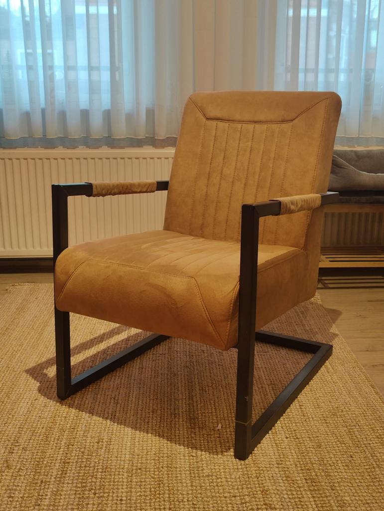 Leather armchair, Ophalen, Zo goed als nieuw, 75 tot 100 cm