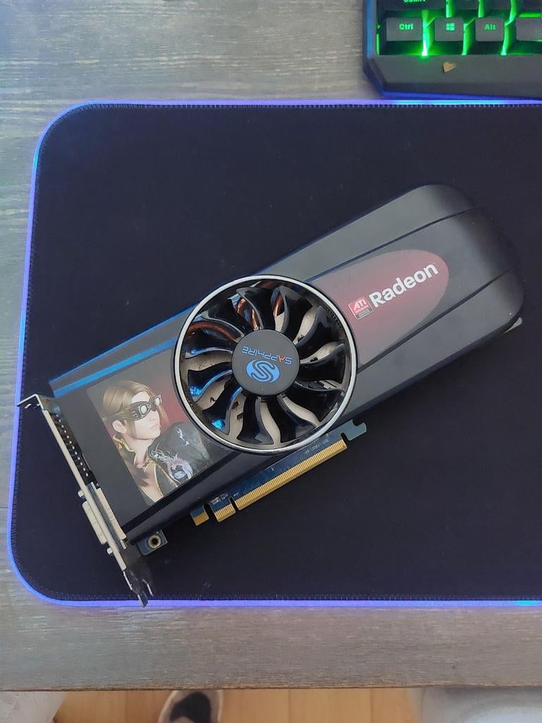 AMD Radeon HD 5850 1GB GDDR5 - Refurbished, Computers en Software, Videokaarten, AMD, Ophalen of Verzenden, GDDR5, HDMI