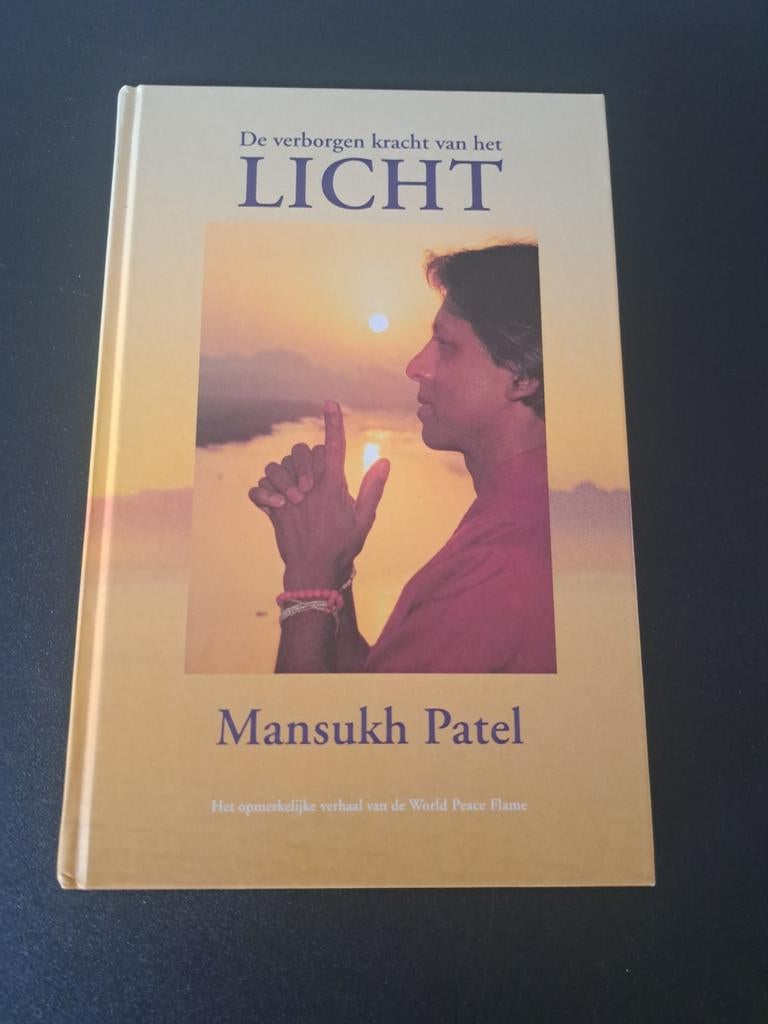 De verborgen kracht van het LICHT - Mansukh Patel, Boeken, Achtergrond en Informatie, Spiritualiteit algemeen, Ophalen of Verzenden