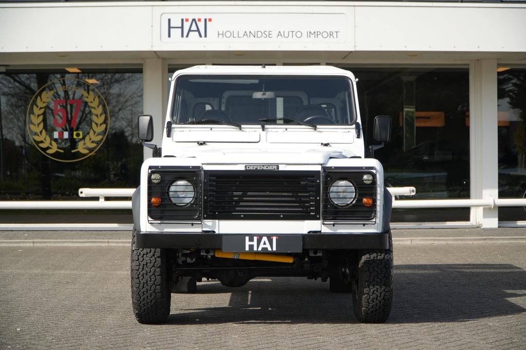 Land Rover Defender 90 V8 421 PK (bj 1996), Auto's, Land Rover, Wit, Handgeschakeld, Geïmporteerd