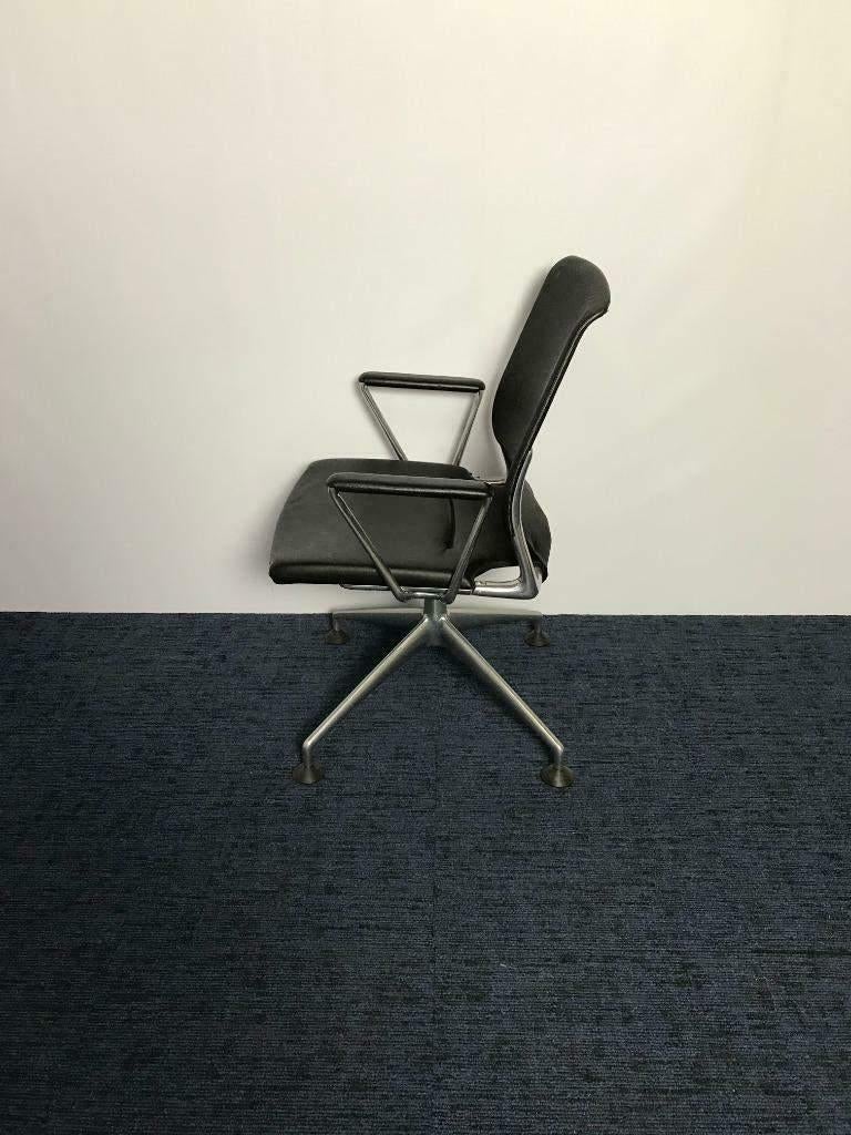 Vitra Meda Conference vergaderstoel, zwart leder, chroom, Ophalen, Gebruikt, Zwart, Eén