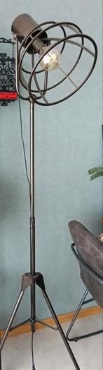 Industriële vloer lamp, Ophalen of Verzenden, Zo goed als nieuw, 150 tot 200 cm