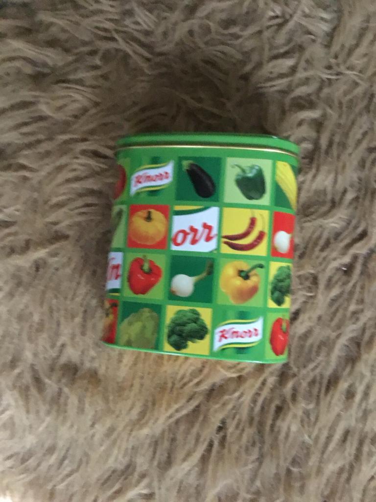 Twee vintage Knorr blikken met groente-afbeeldingen, Verzamelen, Blikken, Ophalen of Verzenden, Gebruikt, Overige, Overige merken