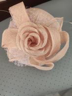 Meiden dopje/hoedje met roos, Kleding | Dames, Hoeden en Petten, Ophalen of Verzenden, Zo goed als nieuw