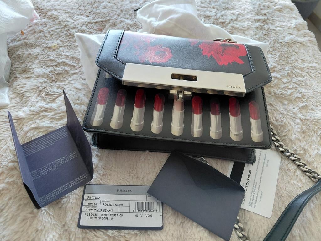 Unieke Prada handtas - Limited Edition met papieren, Sieraden, Tassen en Uiterlijk, Tassen | Damestassen, Ophalen of Verzenden