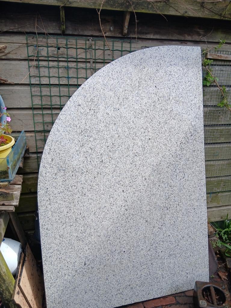 Diverse granieten platen en kwartrond tafelblad, Ophalen, Minder dan 5 m², 60 cm of meer