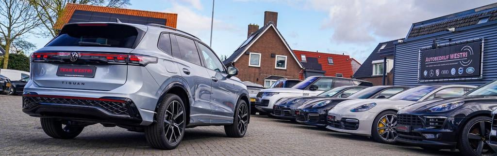 Volkswagen Tiguan 1.5 eTSI R-Line Edition | 360 camera | Mas, 1498 cc, Zwart, 4 cilinders, 150 pk