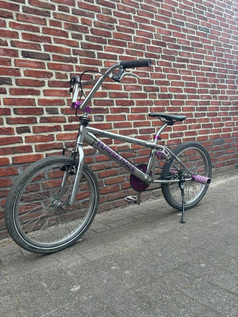 20 inch BMX Purple Haze - Remt en fietst goed, Fietsen en Brommers, Fietsen | Crossfietsen en BMX, Ophalen, Staal, Voetsteunen