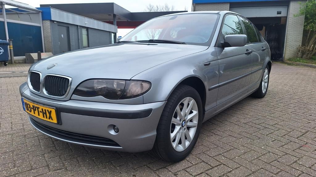 Bmw e46 316i Black &Silver 2004 105 pk, 4 cilinders, Handgeschakeld, Grijs, Particulier
