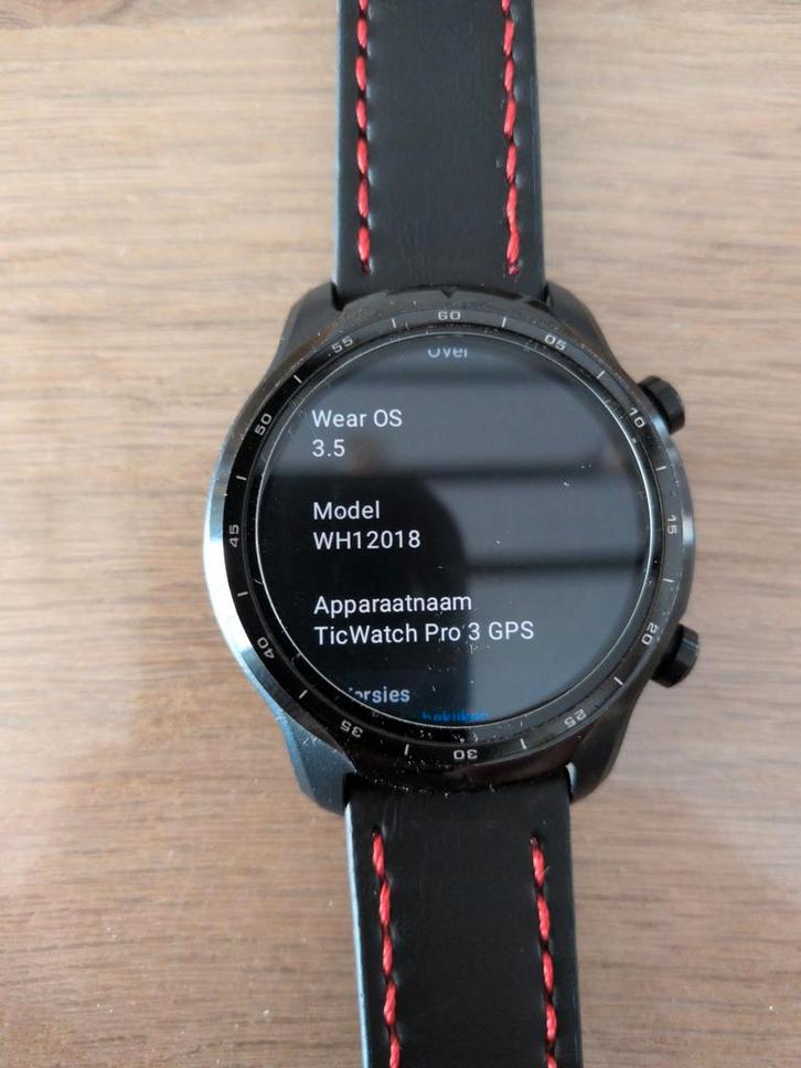 TicWatch Pro 3 GPS Smartwatch - Wear OS 3.5, Sieraden, Tassen en Uiterlijk, Smartwatches, Android, Zwart, GPS, Hartslag, Slaap