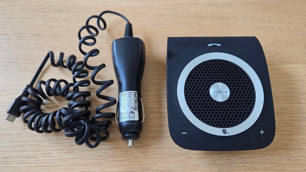 Jabra Tour Bluetooth handsfree carkit, Auto diversen, Carkits, Ophalen of Verzenden, Zo goed als nieuw