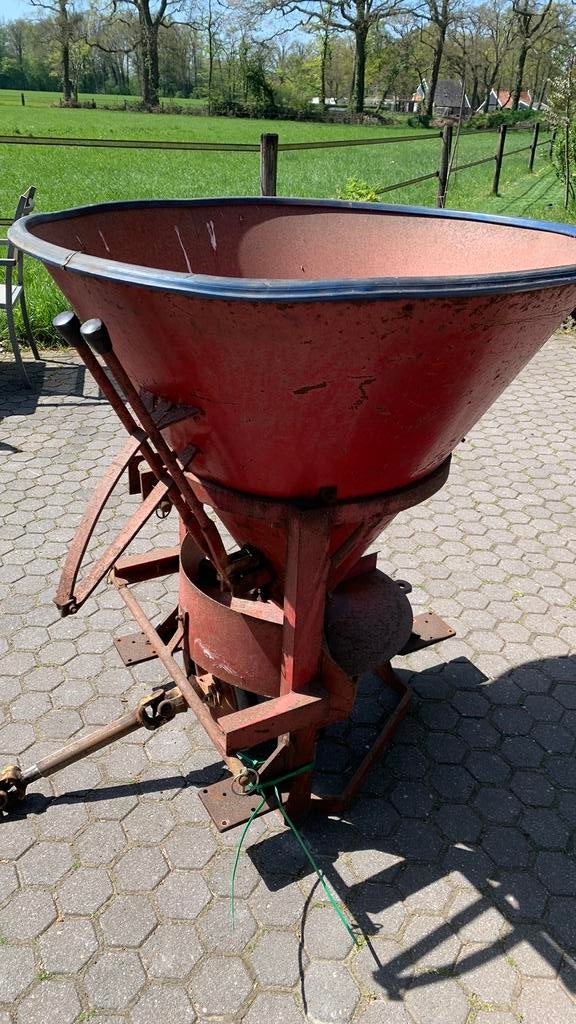 Kunstmest strooier, Ophalen, Kunstmest