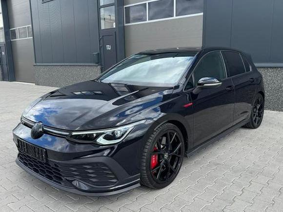 Volkswagen GOLF 2.0 GTI Clubsport PANO|HUD|H/K||ACC|IQ, Parkeerassistent, 1363 kg, 4 cilinders, 1984 cc