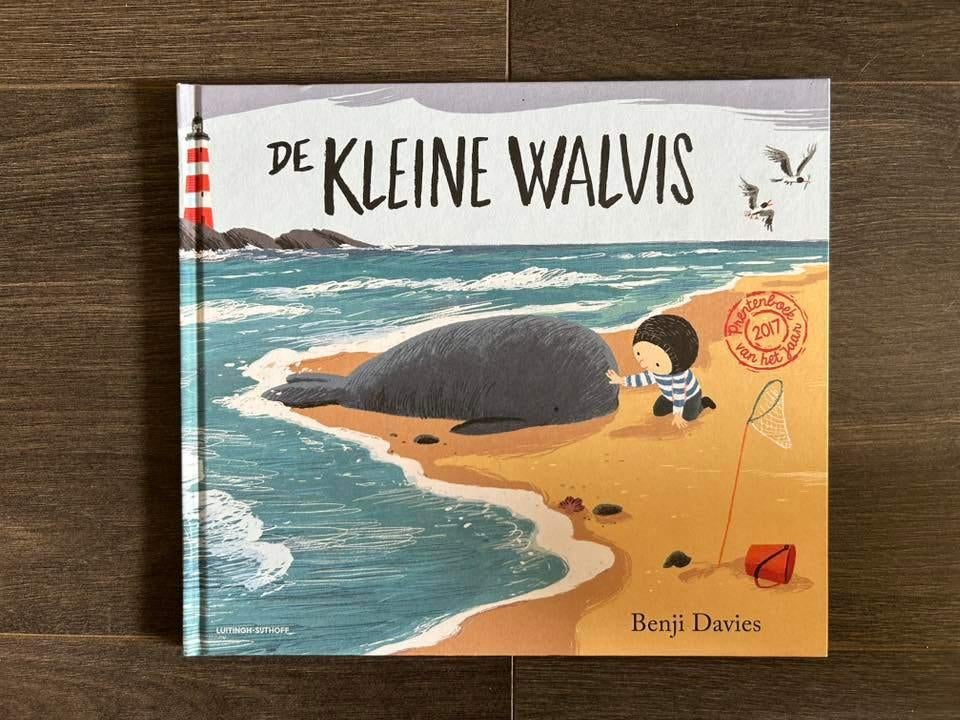De kleine walvis - Benji Davies, Ophalen of Verzenden, Zo goed als nieuw, Fictie algemeen, Voorleesboek