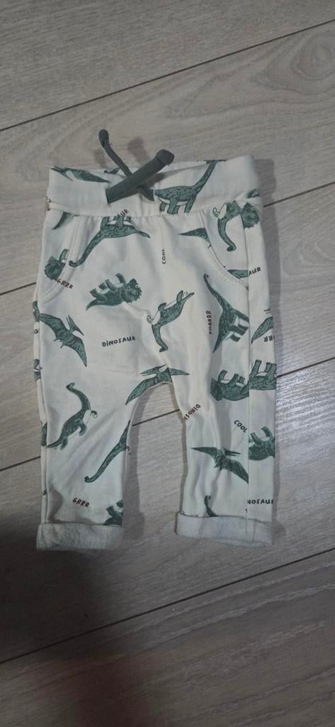 Baby broekje maat 50, Kinderen en Baby's, Babykleding | Maat 50, Ophalen, Newborn, Broekje, Zo goed als nieuw