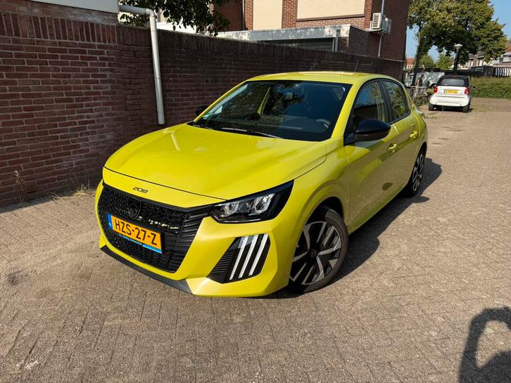 Peugeot 208 1.2 Automat Hybrid 100 Facelift 2024, Auto's, Peugeot, Particulier, ABS, Airbags, Airconditioning, Android Auto, Apple Carplay