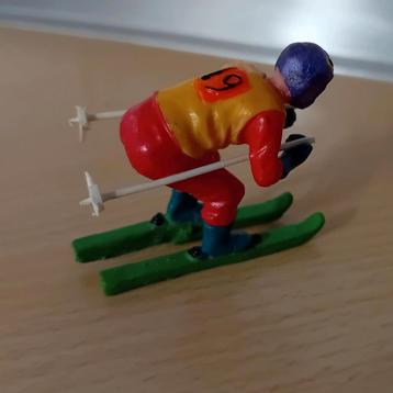 Lemax skier nr 4, Lemax figuur Kerstdorp beschikbaar voor biedingen