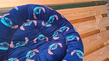 Stitch mandje beschikbaar voor biedingen