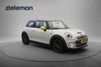 Mini COOPER Electric Essential 33 kWh - Carplay, Navi, Half, Auto's, Mini, 1340 kg, Electronic Stability Program (ESP), 4 stoelen