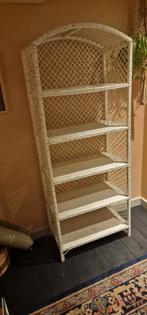 Witte vintage rotan boogkast, Ophalen