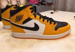 Jordan 1 Mid Taxi 49,5, Overige kleuren, Air Jordan, Nieuw, Ophalen of Verzenden