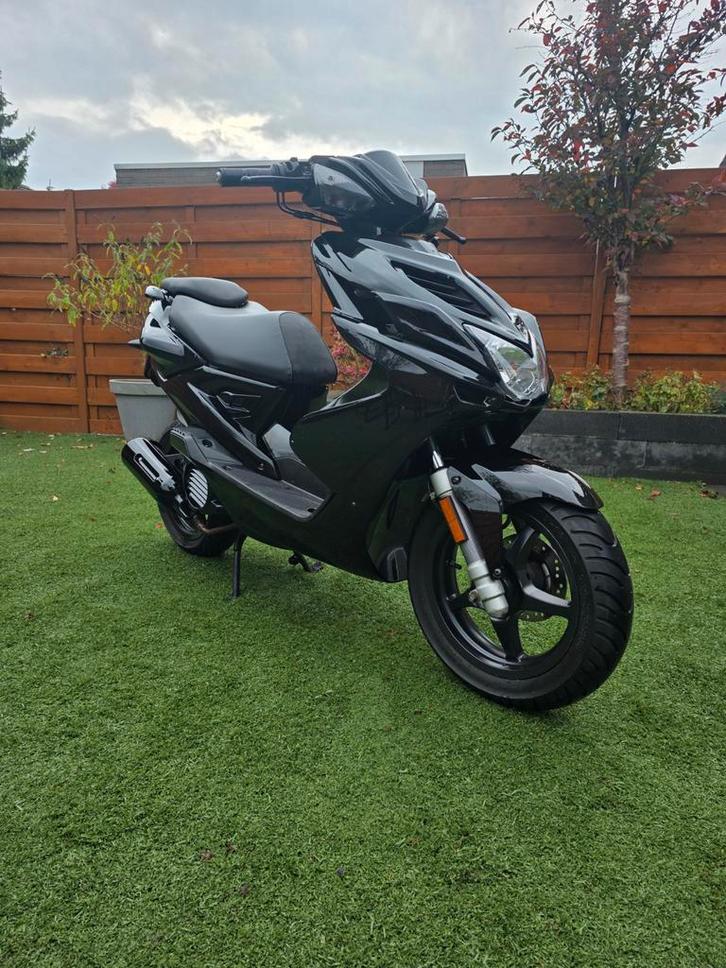 Yamaha Aerox 50cc 4T - 2014 - Nette Staat!, Fietsen en Brommers, Scooters | Yamaha, Gebruikt, Aerox, Maximaal 45 km/u, Benzine
