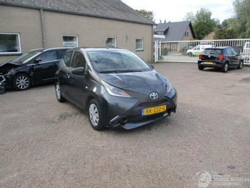 Toyota Aygo 1.0 VVTI x_fun (bj 2018) beschikbaar voor biedingen
