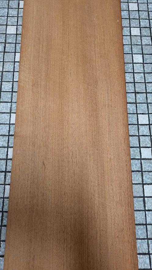 Mooi boek met Mahonie(sper)-fineer;ca.131cm x 25cm. 12strook, Hobby en Vrije tijd, Overige Hobby en Vrije tijd, Ophalen of Verzenden