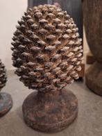 Kerstdecoratie dennenappels op voet. sober/landelijk, Ophalen of Verzenden, Nieuw