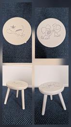 2 houten krukjes, Kinderen en Baby's, Kinderkamer | Overige Meubels, Ophalen, Zo goed als nieuw, Overige typen