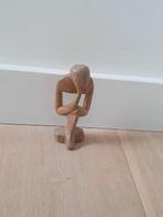 beeldje houtsnijwerk abstract persoon in denkhouding, Ophalen