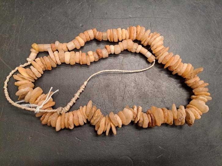 Kralensnoer met kwarts kralen ca 2000 jr oud, Antiek en Kunst, Antiek | Overige Antiek, Ophalen of Verzenden