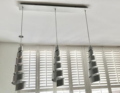 wokkel Hanglamp 3 spiralen aluminium rvs zilver, Huis en Inrichting, Lampen | Hanglampen, Zo goed als nieuw, Minder dan 50 cm