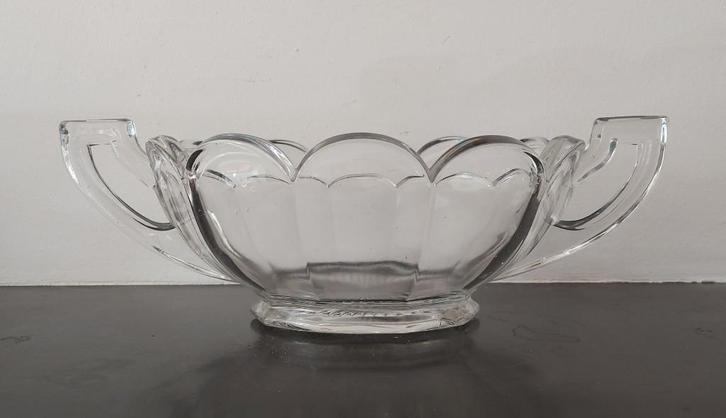 Vintage ovaal geperst glas Chippendale schaal met oren, Antiek en Kunst, Antiek | Woonaccessoires, Ophalen of Verzenden