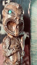 VINTAGE  Zwaar Maori Tiki met Patu Paua schelp ogen 19cm, Antiek en Kunst, Ophalen of Verzenden