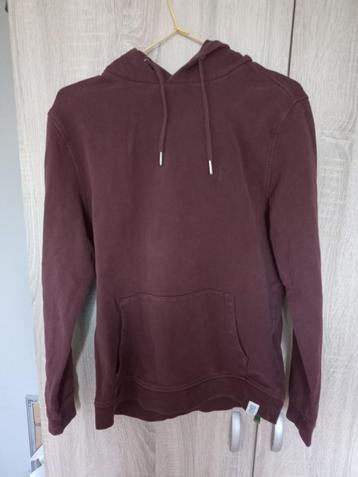 Bruine hoodie beschikbaar voor biedingen