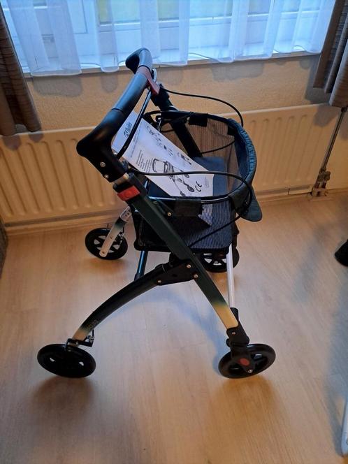 Mobilex jaguar rollator indoor. Groen / wit. Zgan, Diversen, Rollators, Zo goed als nieuw, Lichtgewicht, Opvouwbaar, Ophalen