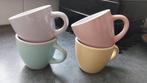 Vier espresso kopjes met oortje in pasteltinten, Huis en Inrichting, Keuken | Servies, Keramiek, Overige typen, Nieuw, Ophalen of Verzenden